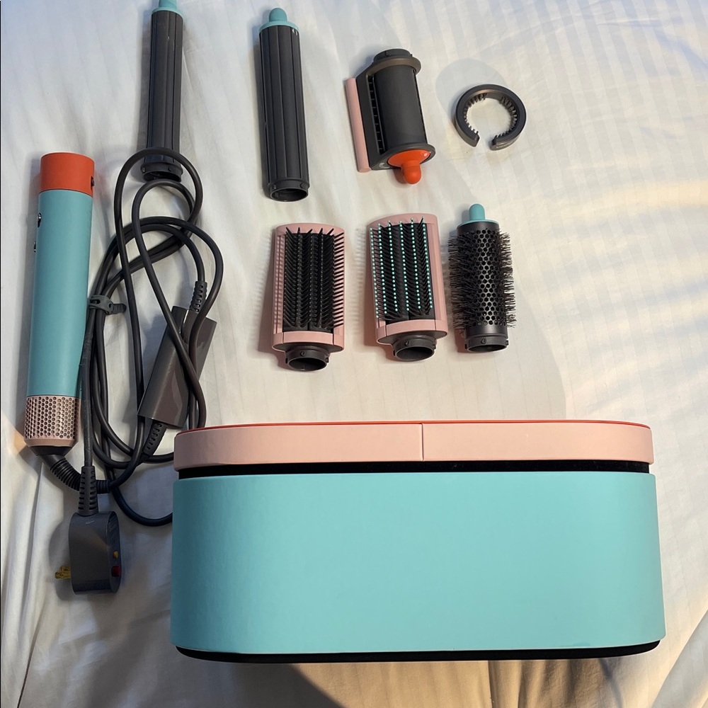 Dyson Limited Edition Airwrap Multi Styler in Ceramic Pop